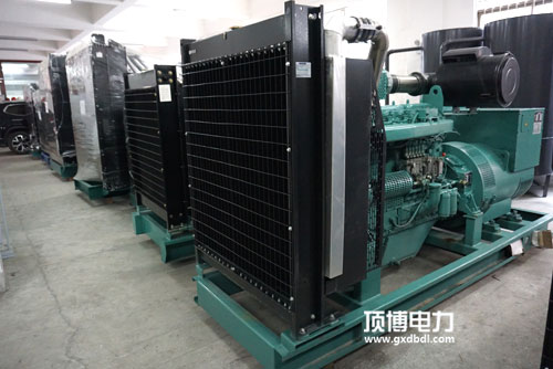 玉柴500千瓦柴油發(fā)電機(jī)多少錢？500千瓦發(fā)電機(jī)組參數(shù)